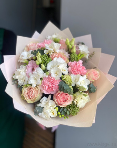 Букет из фрезии — Цветочный король