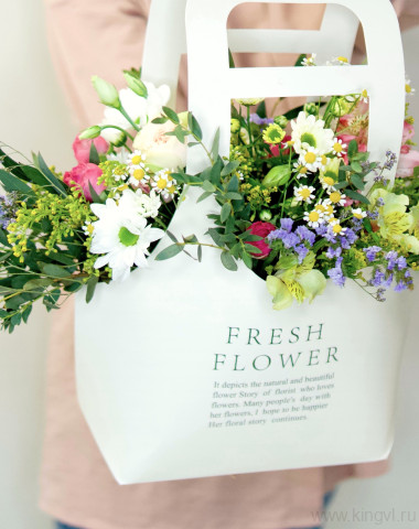 Цветочная сумочка "Весна" &mdash; Цветочный король