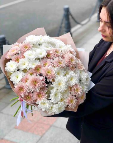 Пышный букет хризантем &quot;Пастель&quot; — Цветочный король