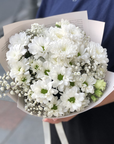 Букет - комплемент  из хризантемы  — Цветочный король