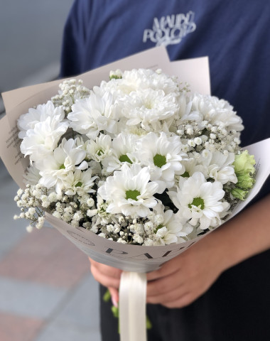 Букет - комплемент  из хризантемы  — Цветочный король