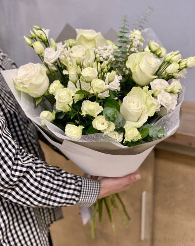 Букет«Белая сказка» &mdash; Цветочный король