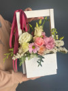 Композиция в ящике. Цветы Владивосток фото 2 &mdash; Цветочный король