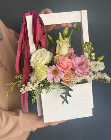 Композиция в ящике &mdash; Цветочный король