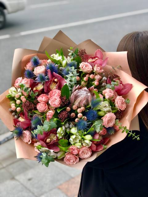 Букет " Цветочный вальс"