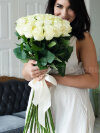 Охапка белых роз . Цветы Владивосток фото 5 — Цветочный король