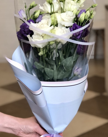 Букет из 5 бело-сиреневых эустом — Цветочный король