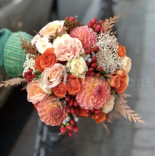 Букет невесты"Несгораемая страсть". Цветы Владивосток