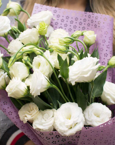 Белоснежные эустомы — Цветочный король