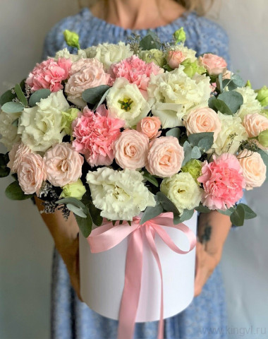 Авторская композиция "Розовый шелк"  &mdash; Цветочный король