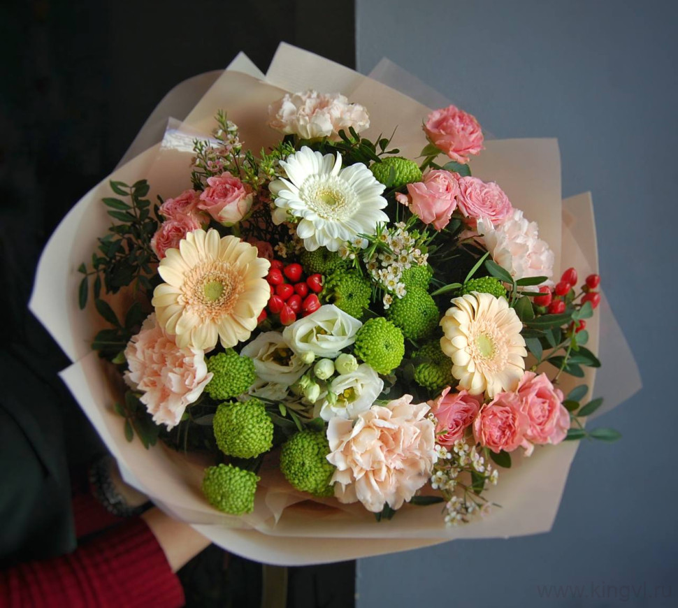 Букет из гербер и хризантем. Цветы Владивосток