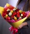 Микс разноцветных  роз . Цветы Владивосток фото 1 — Цветочный король