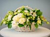Корзина с белыми розами. Цветы Владивосток фото 1 — Цветочный король