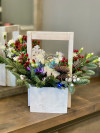 Новогодний ящик . Цветы Владивосток фото 2 — Цветочный король