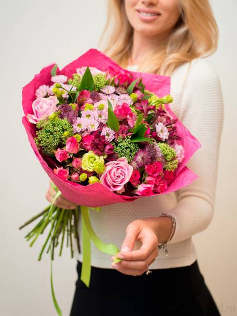 Нежность в розовом большая