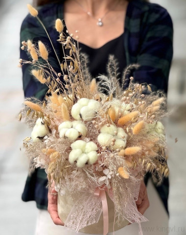 Композиция сухоцветов &quot;Элегантность&quot; — Цветочный король