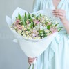 Букет из альстромерии и матрикарии. Цветы Владивосток фото 1 — Цветочный король
