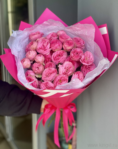  Букет из 9 кустовых роз — Цветочный король