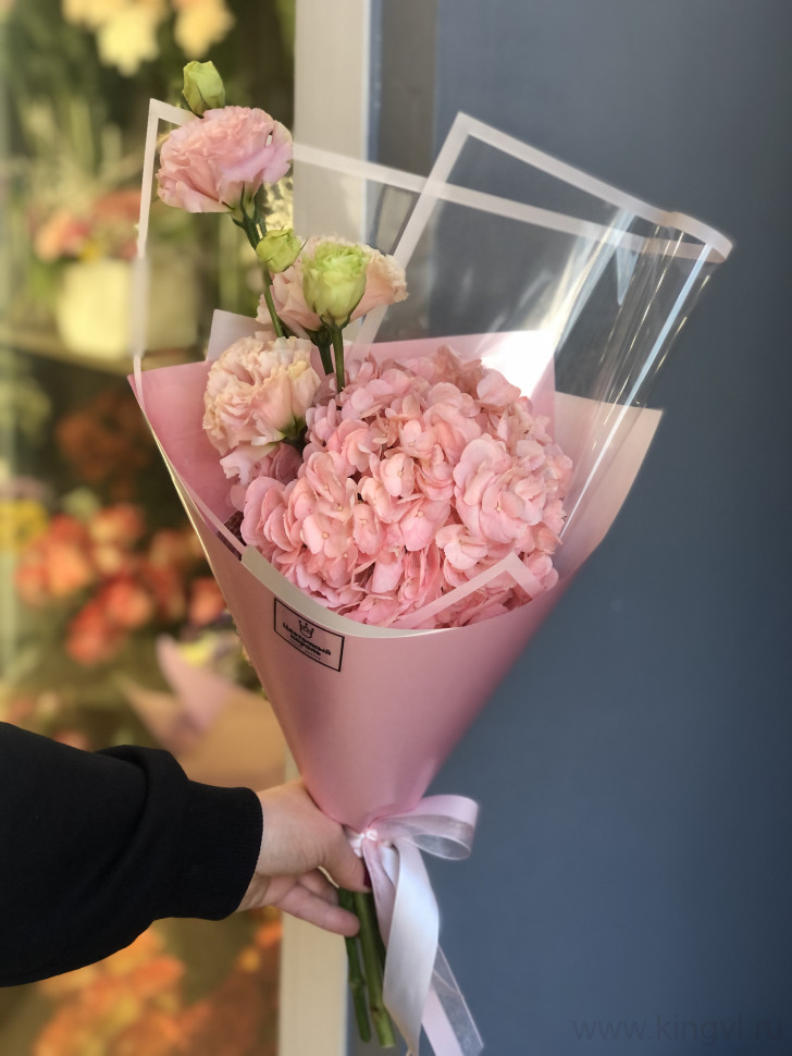 Букет из гортензии . Цветы Владивосток