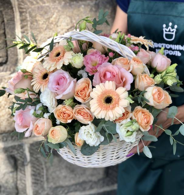 Корзинка "Музыка счастья"