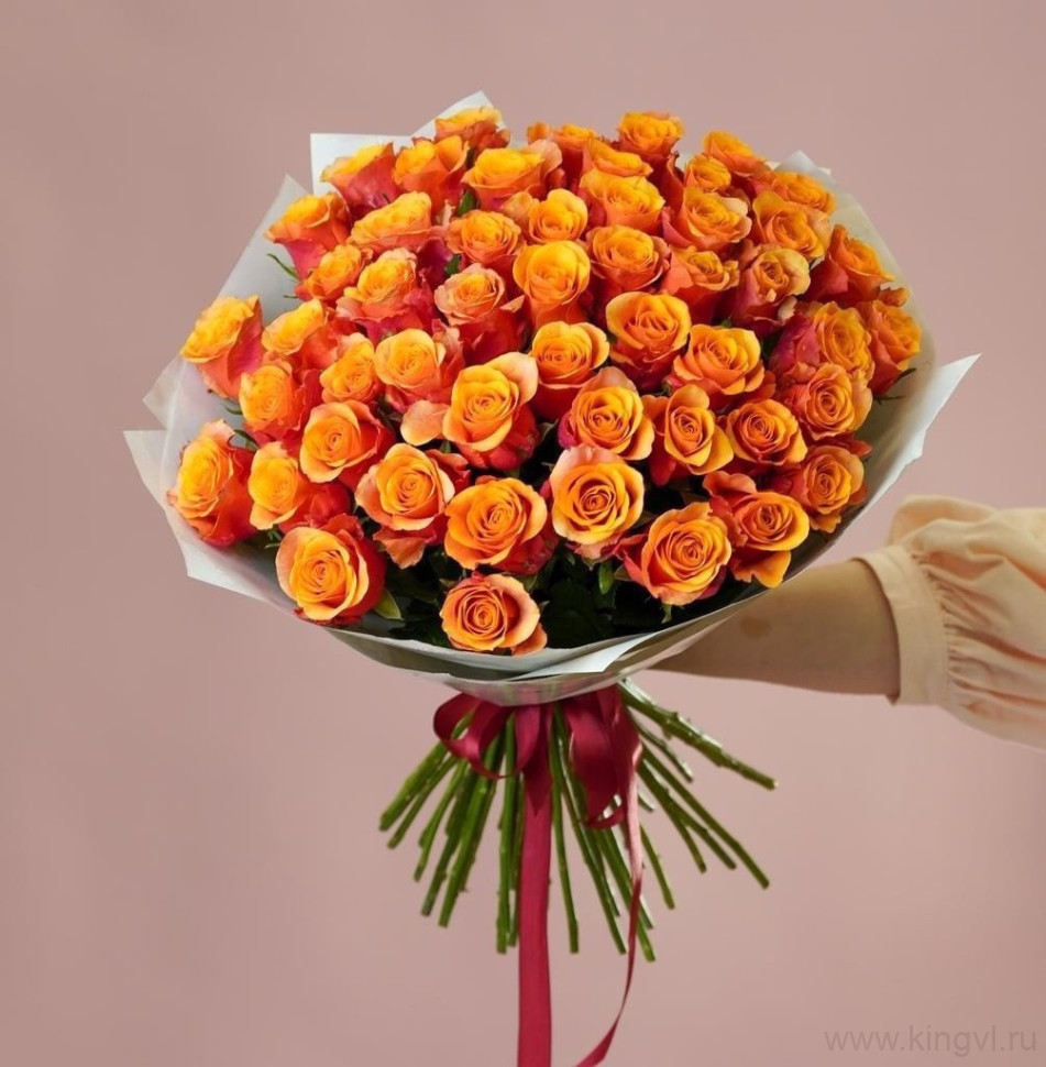 Букет огненных роз (51шт) . Цветы Владивосток фото 1 — Цветочный король