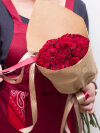 Красные пионовидные розы. Цветы Владивосток фото 3 — Цветочный король