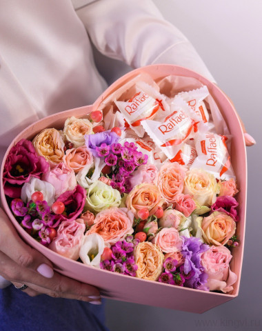 Цветочное сердце "Raffaello"  &mdash; Цветочный король