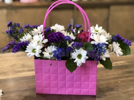 Цветочная сумочка. Цветы Владивосток