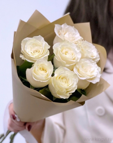 Букет белых роз (7шт) — Цветочный король