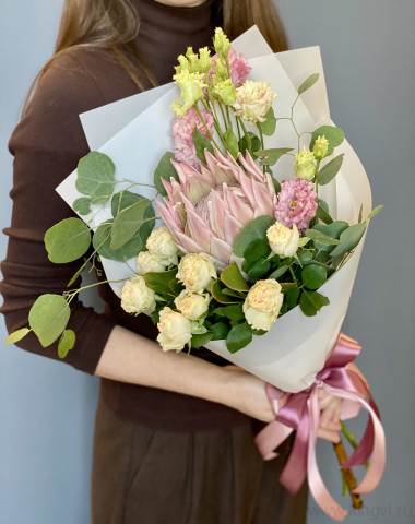 Букет с протеей — Цветочный король