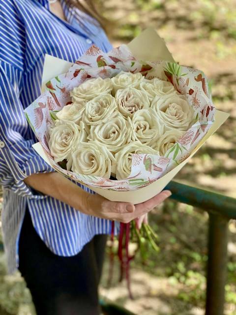 Букет  из 13 роз Рlaya blanca