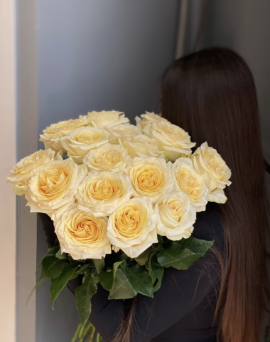 Роза  &quot;Кэндллайт&quot; — Цветочный король