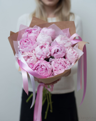 Пионы Сара Бернар — Цветочный король