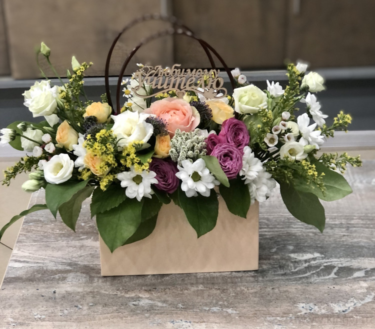 Цветы Композиция в сумочке доставка Владивосток Цветочный король доставка