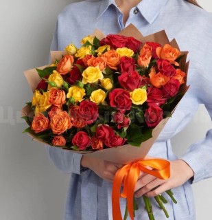 Кустовые розы "Яркая Гармония". Цветы Владивосток