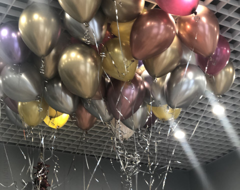 Букет из 50 латексных шаров — Цветочный король