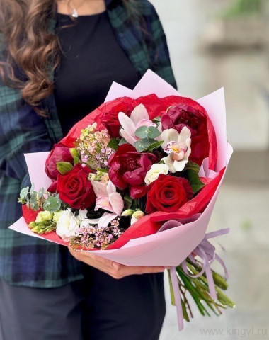 Букет с пиноами &quot;Рубин&quot; — Цветочный король