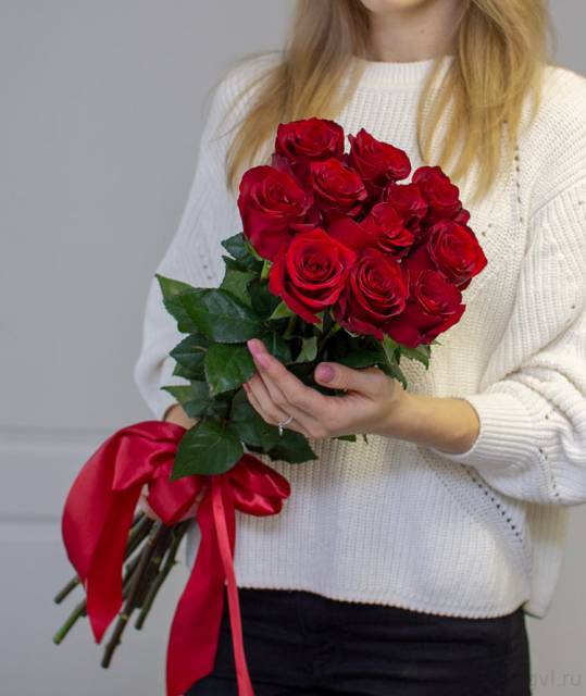 11 красных роз Эквадор 