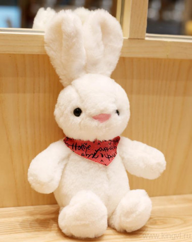 Пушистый кролик в платке на шее  30см &mdash; Цветочный король