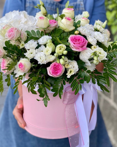 Цветочная композиция с гортензией — Цветочный король