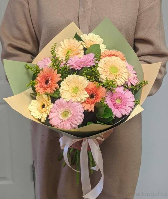 Букет из гермини и салидаго