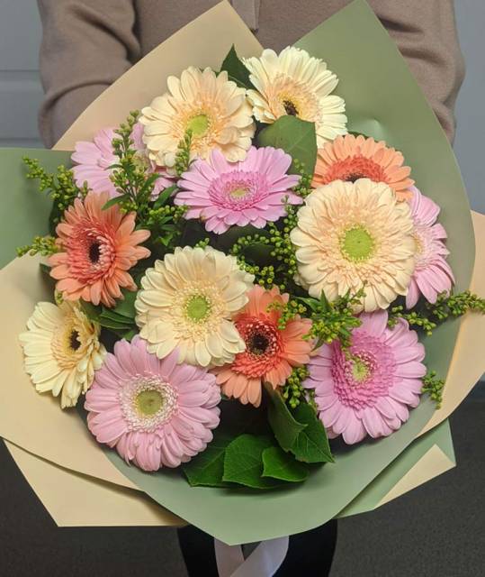 Букет из гермини и салидаго