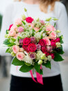 Букет из кустовых роз и альстромерий. Цветы Владивосток фото 3 — Цветочный король