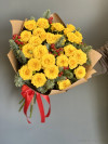 Букет "Солнечный" с хвоей. Цветы Владивосток фото 2 — Цветочный король
