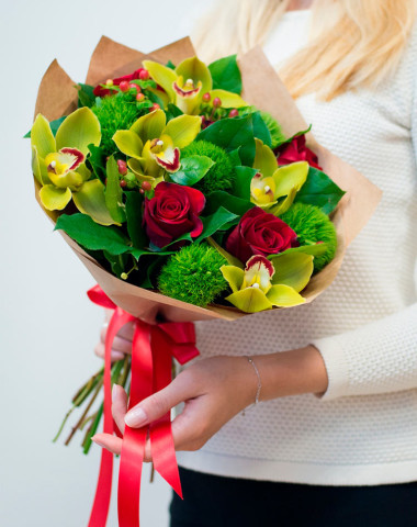 Букет из роз и орхидей — Цветочный король