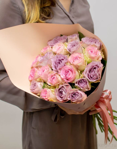 Букет розово-сиреневых роз  — Цветочный король