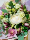 Букет из пионов и орхидей. Цветы Владивосток фото 4 — Цветочный король