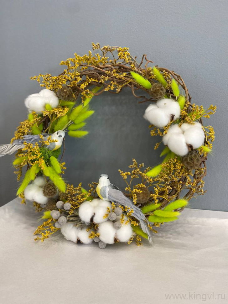Венок с птицами. Цветы Владивосток