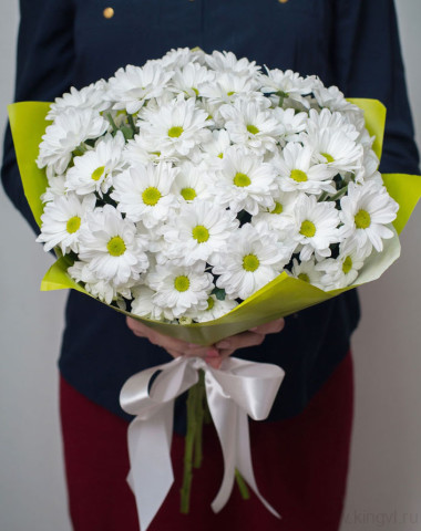 Букет ромашковых хризантем  — Цветочный король