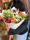 Букет разноцветных альстромерий  . Цветы Владивосток фото 2 — Цветочный король